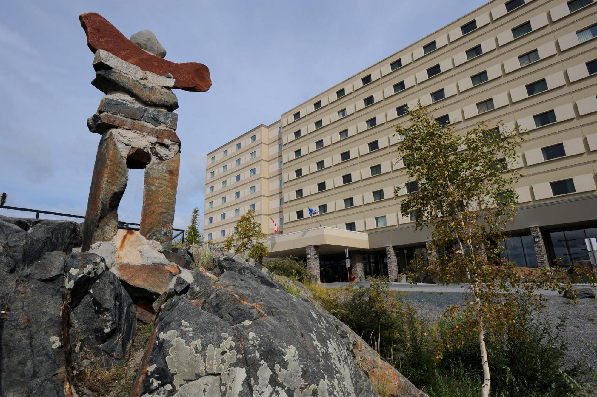 The Explorer Hotel Yellowknife Exterior photo